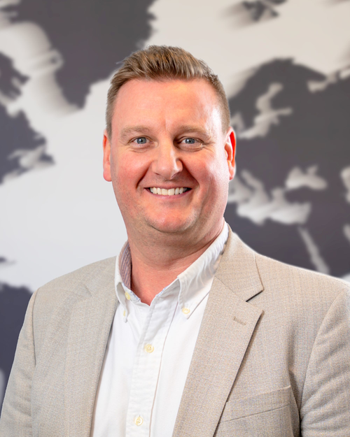 Mario Knaup - Ihr Immobilienmakler für Schloss Neuhaus